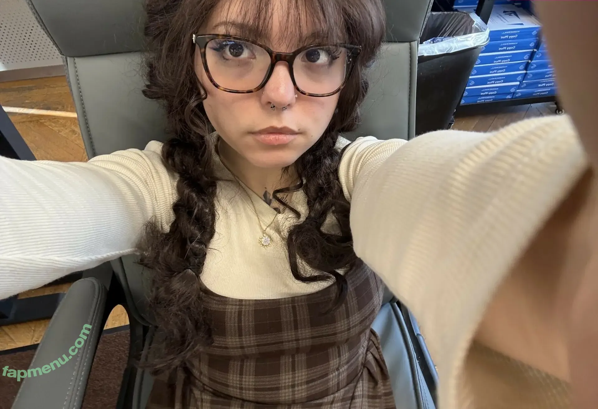 Rottedbrainz nude photo #0047 (Okmarz1)