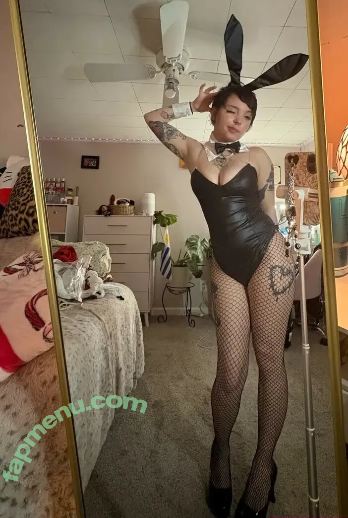 Rottedbrainz nude photo #0062 (Okmarz1)