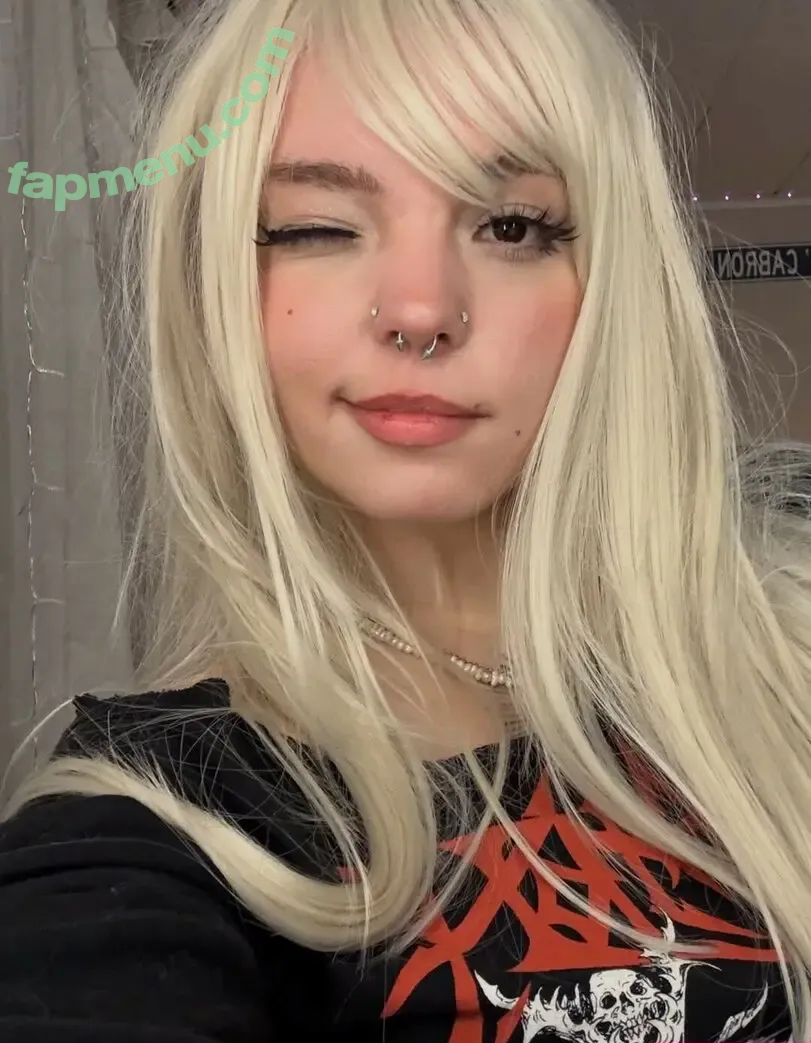 Rottedbrainz nude photo #0068 (Okmarz1)