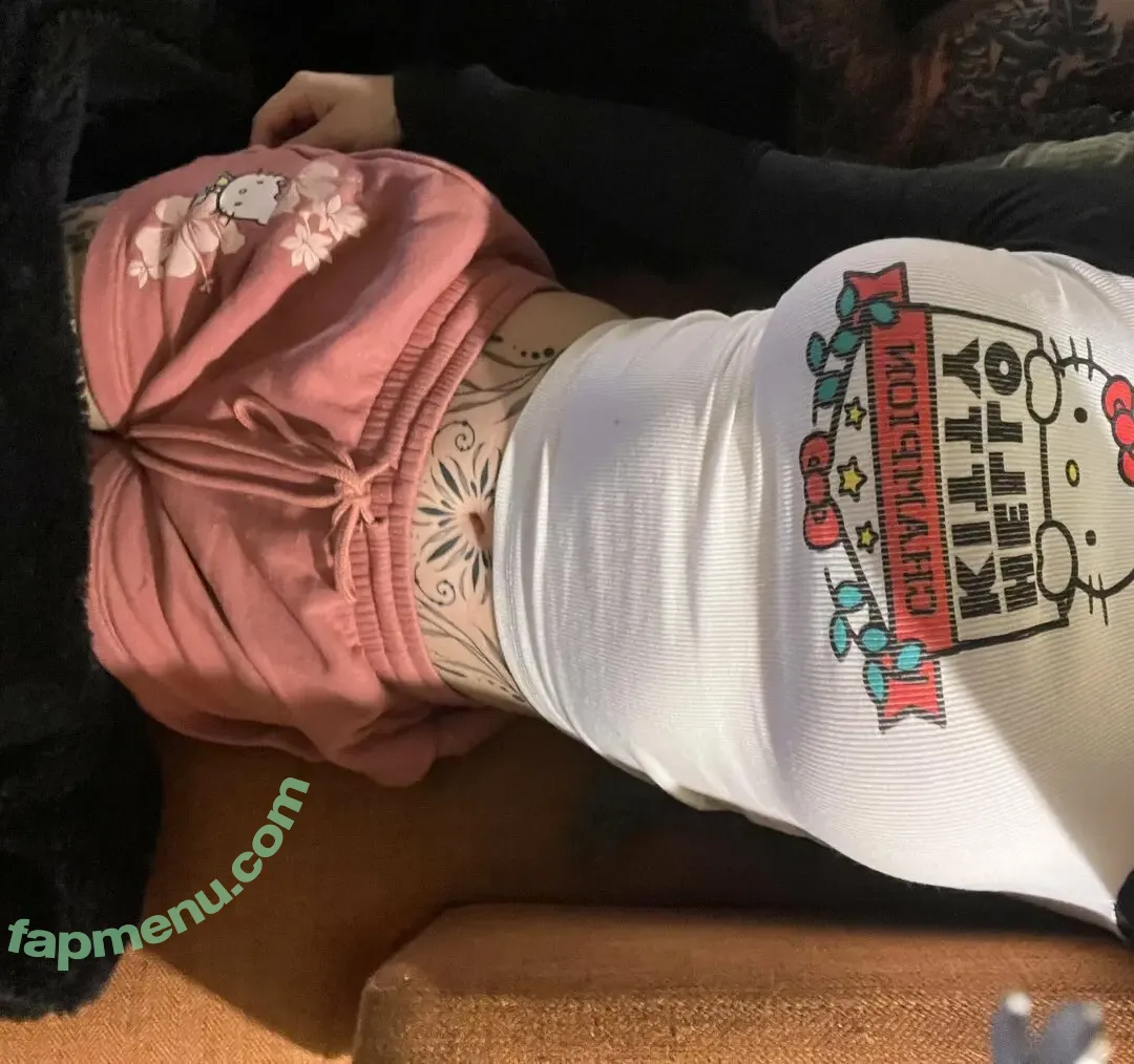 Rottedbrainz nude photo #0022 (Okmarz1)