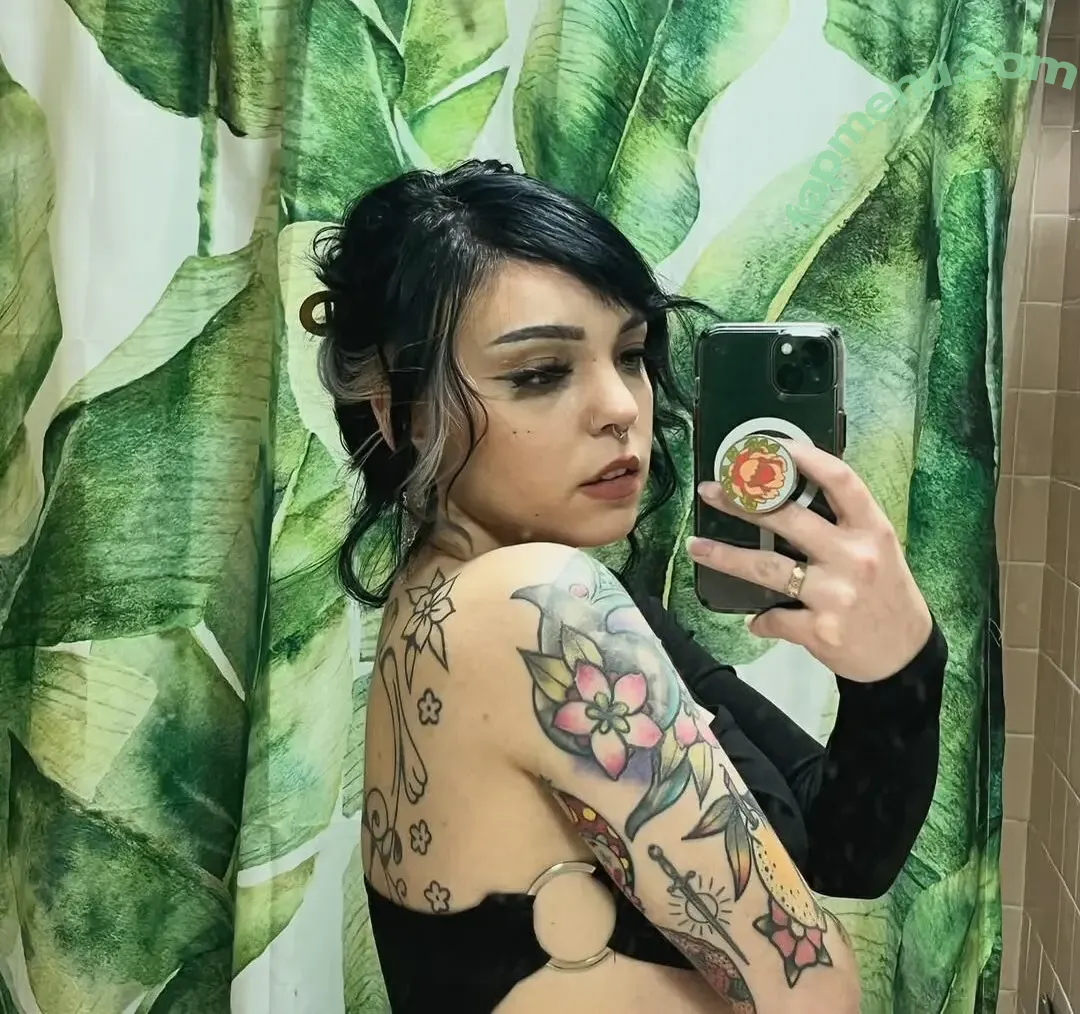 Rottedbrainz nude photo #0028 (Okmarz1)