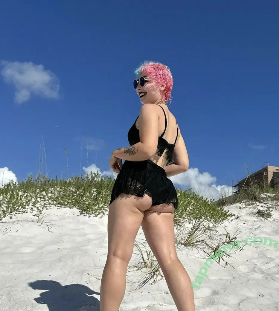 Rottenpixy nude photo #0199 (Rottenpixy)