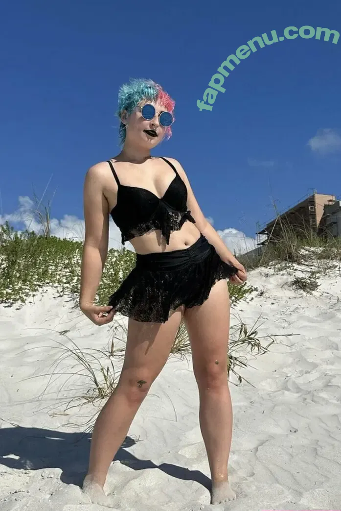Rottenpixy nude photo #0201 (Rottenpixy)