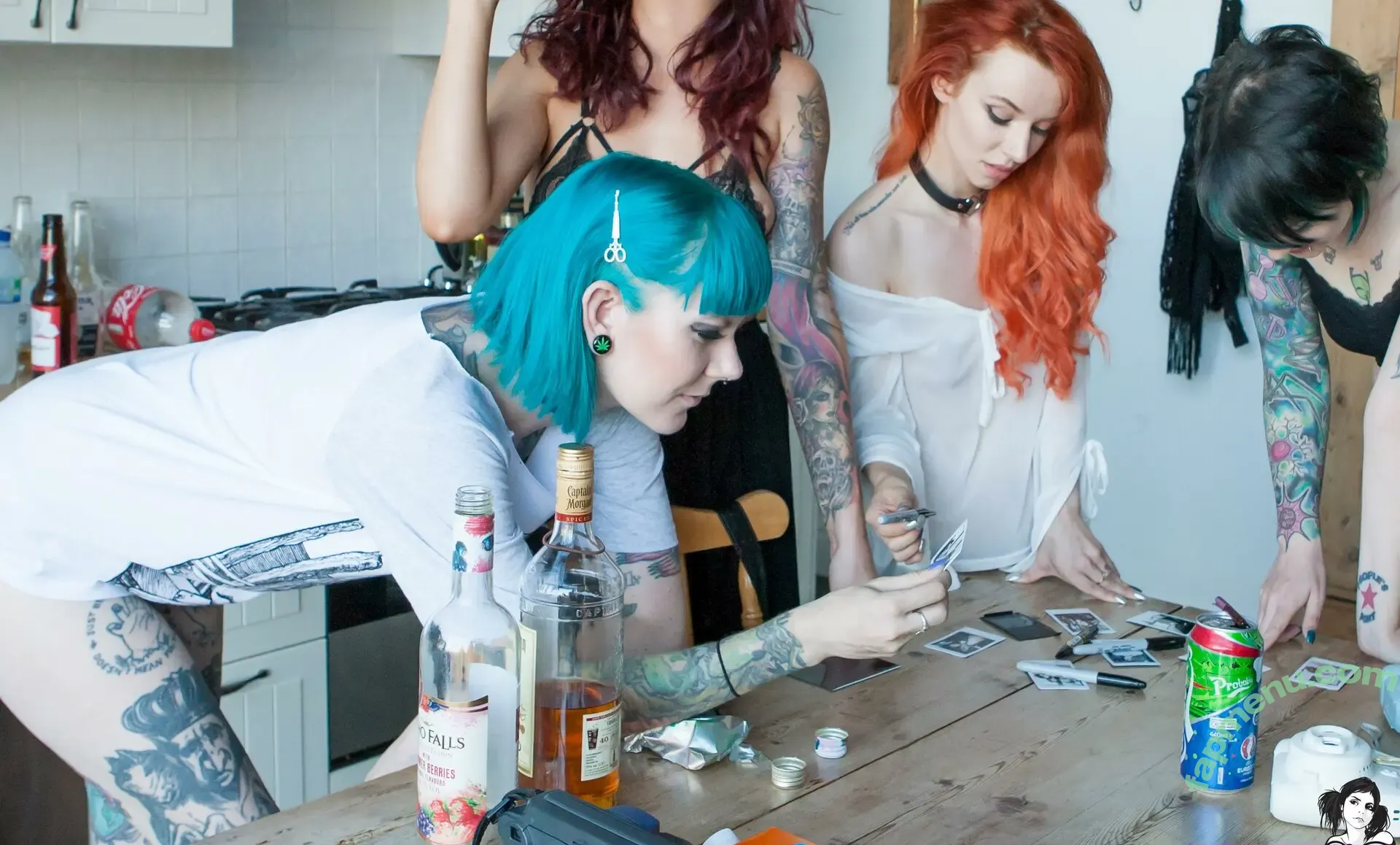 Rougue Suicide nude photo #0505 (Hircine / Pun Queen / hircinespaw / titchfortat)