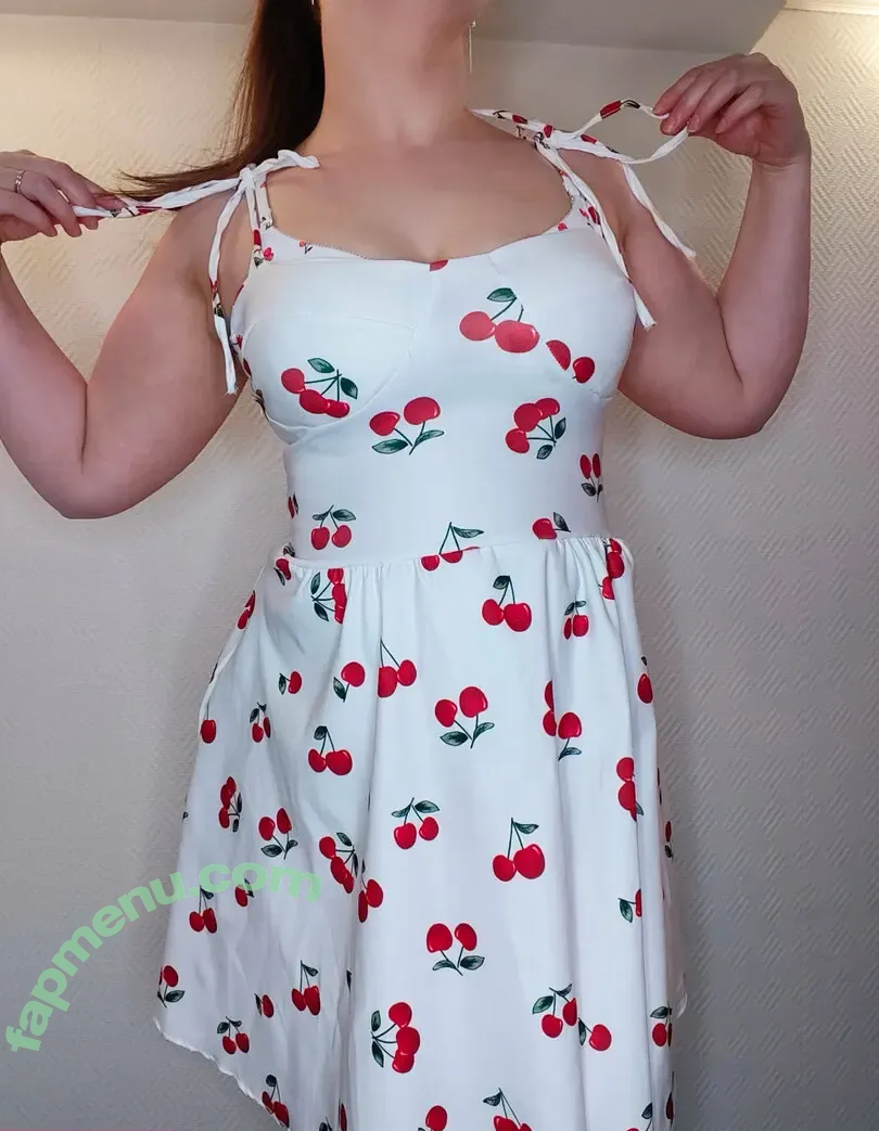 rouvak nude photo #0017 (rouva.k)