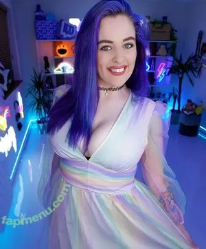 Row Queenie / blueandqueenie / queenieandblue nude photo #0023