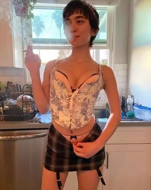 Rowan Blanchard / Simp Chat / rowanblanchard nude photo #0036