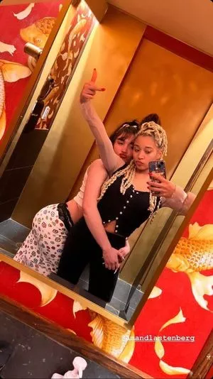 Rowan Blanchard / Simp Chat / rowanblanchard nude photo #0062