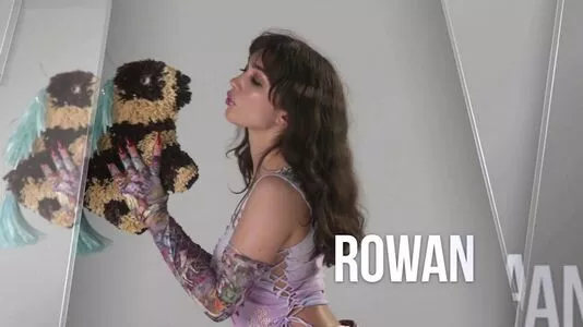 Rowan Blanchard / Simp Chat / rowanblanchard nude photo #0173