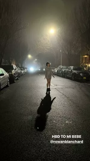 Rowan Blanchard / Simp Chat / rowanblanchard nude photo #0277