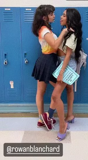 Rowan Blanchard / Simp Chat / rowanblanchard nude photo #0282