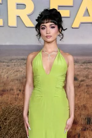 Rowan Blanchard / Simp Chat / rowanblanchard nude photo #0311