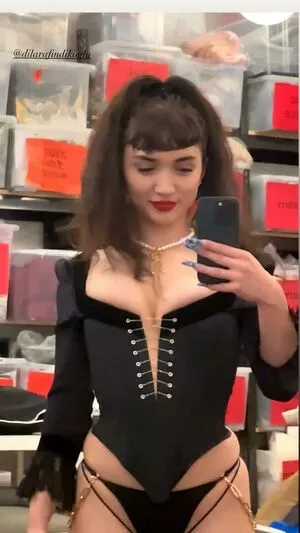 Rowan Blanchard / Simp Chat / rowanblanchard nude photo #0349