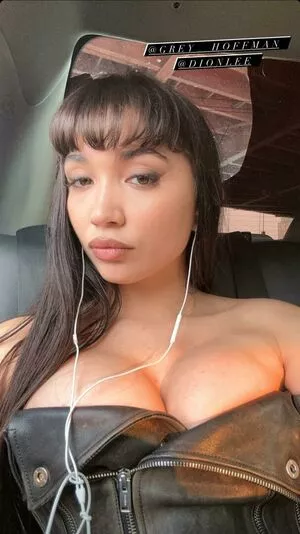 Rowan Blanchard / Simp Chat / rowanblanchard nude photo #0399
