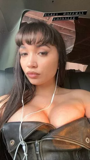 Rowan Blanchard / Simp Chat / rowanblanchard nude photo #0400