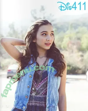 Rowan Blanchard / Simp Chat / rowanblanchard nude photo #0945