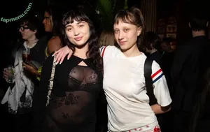 Rowan Blanchard / Simp Chat / rowanblanchard nude photo #0996