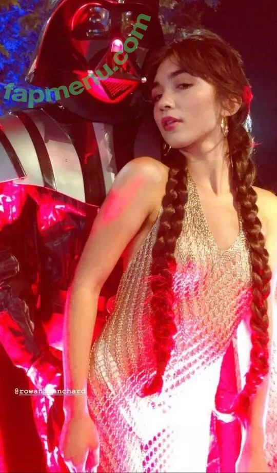 Rowan Blanchard nude photo #0005 (Simp Chat / rowanblanchard)