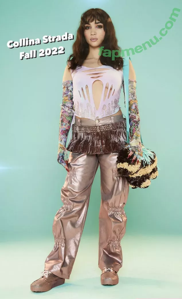 Rowan Blanchard nude photo #0010 (Simp Chat / rowanblanchard)