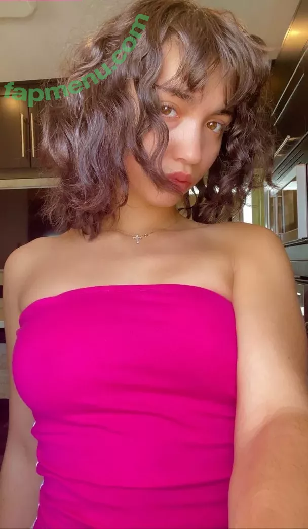 Rowan Blanchard nude photo #0017 (Simp Chat / rowanblanchard)