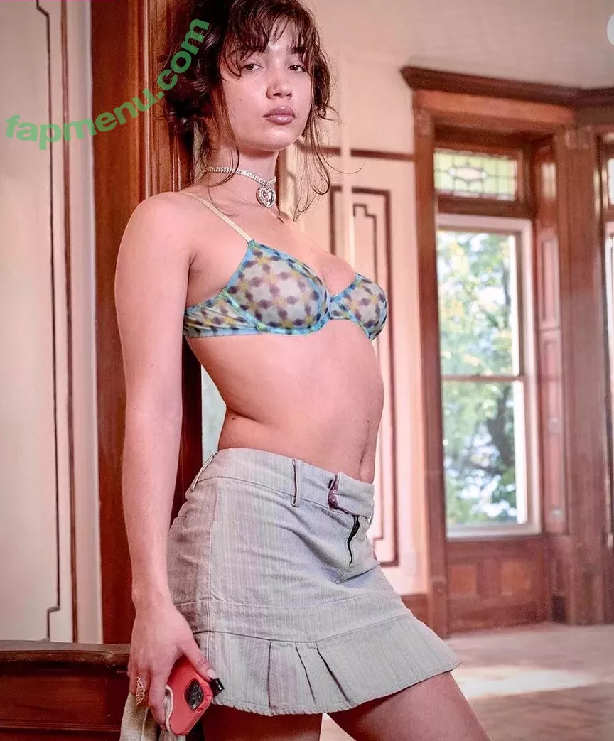 Rowan Blanchard nude photo #0028 (Simp Chat / rowanblanchard)