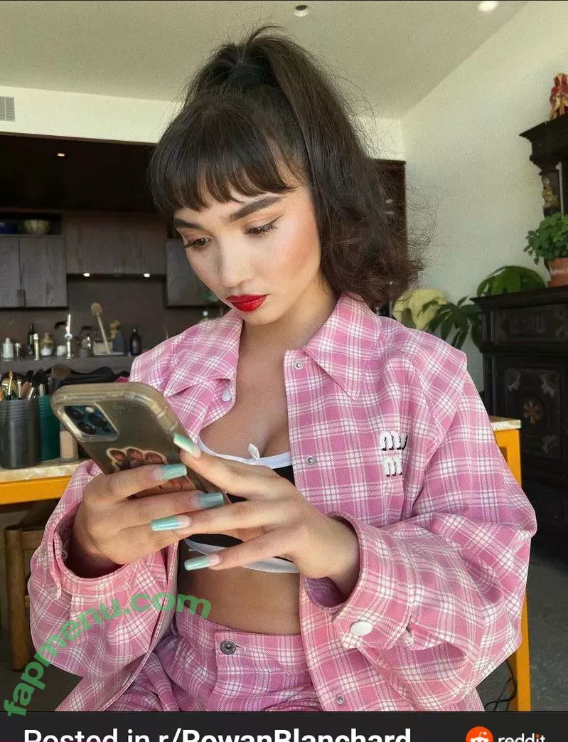 Rowan Blanchard nude photo #0046 (Simp Chat / rowanblanchard)