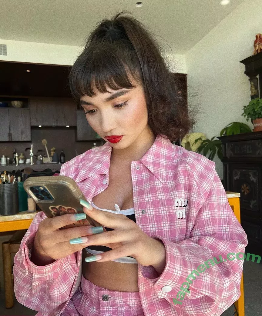 Rowan Blanchard nude photo #0057 (Simp Chat / rowanblanchard)