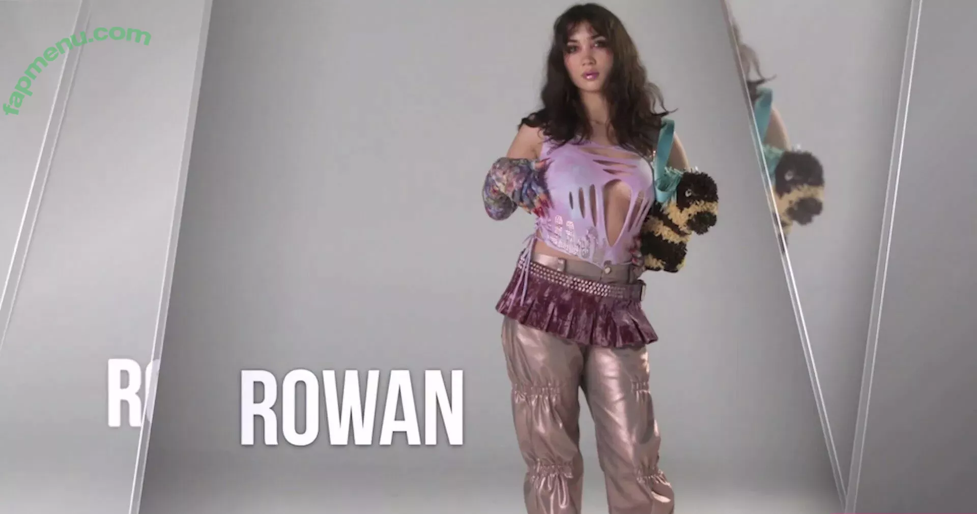 Rowan Blanchard nude photo #0169 (Simp Chat / rowanblanchard)
