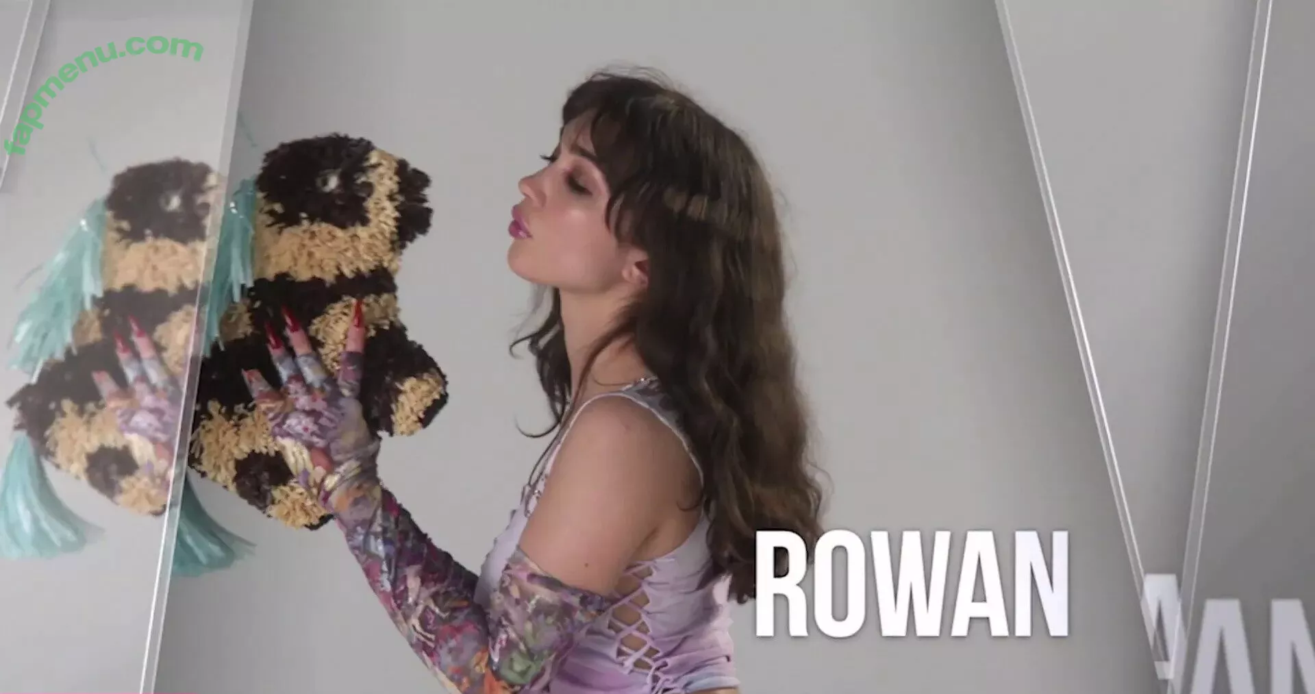 Rowan Blanchard nude photo #0173 (Simp Chat / rowanblanchard)