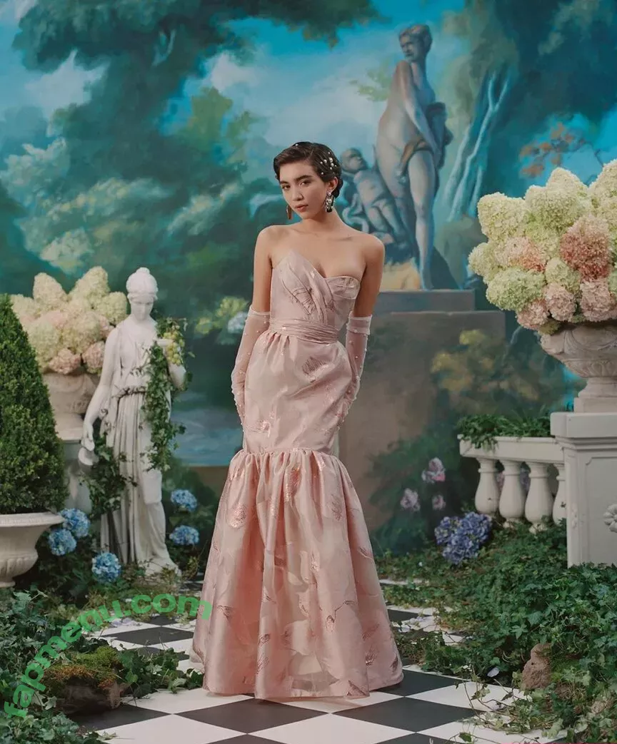 Rowan Blanchard nude photo #0230 (Simp Chat / rowanblanchard)