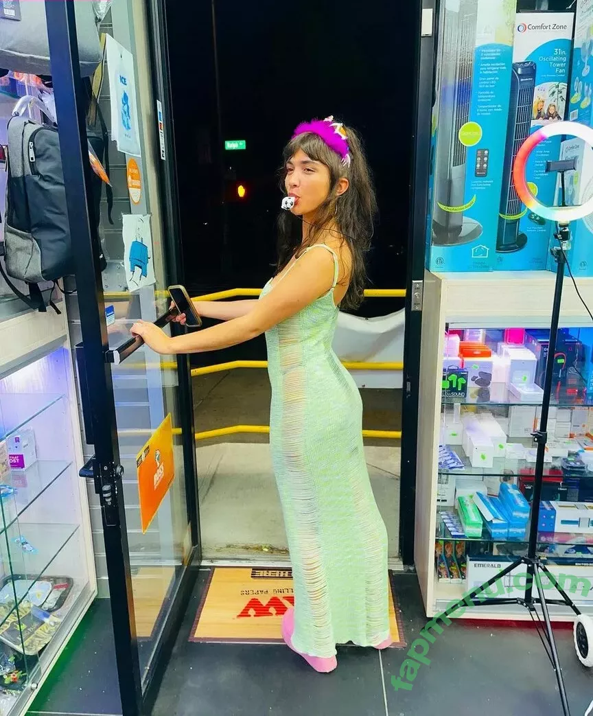 Rowan Blanchard nude photo #0242 (Simp Chat / rowanblanchard)