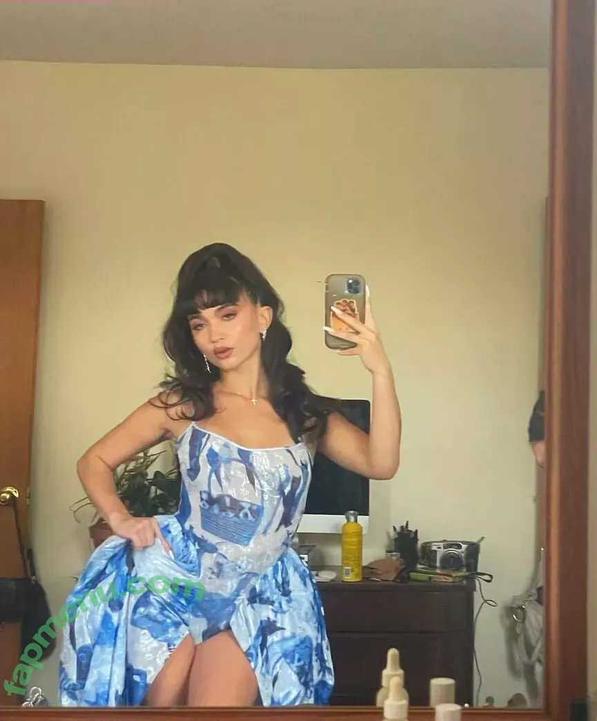 Rowan Blanchard nude photo #0265 (Simp Chat / rowanblanchard)