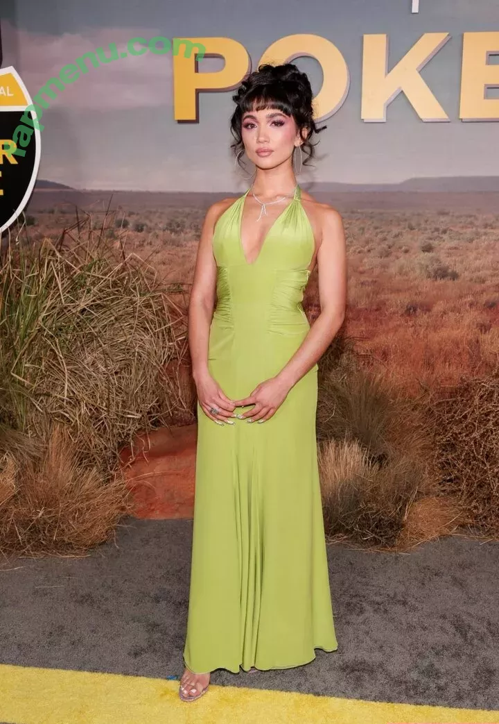 Rowan Blanchard nude photo #0309 (Simp Chat / rowanblanchard)