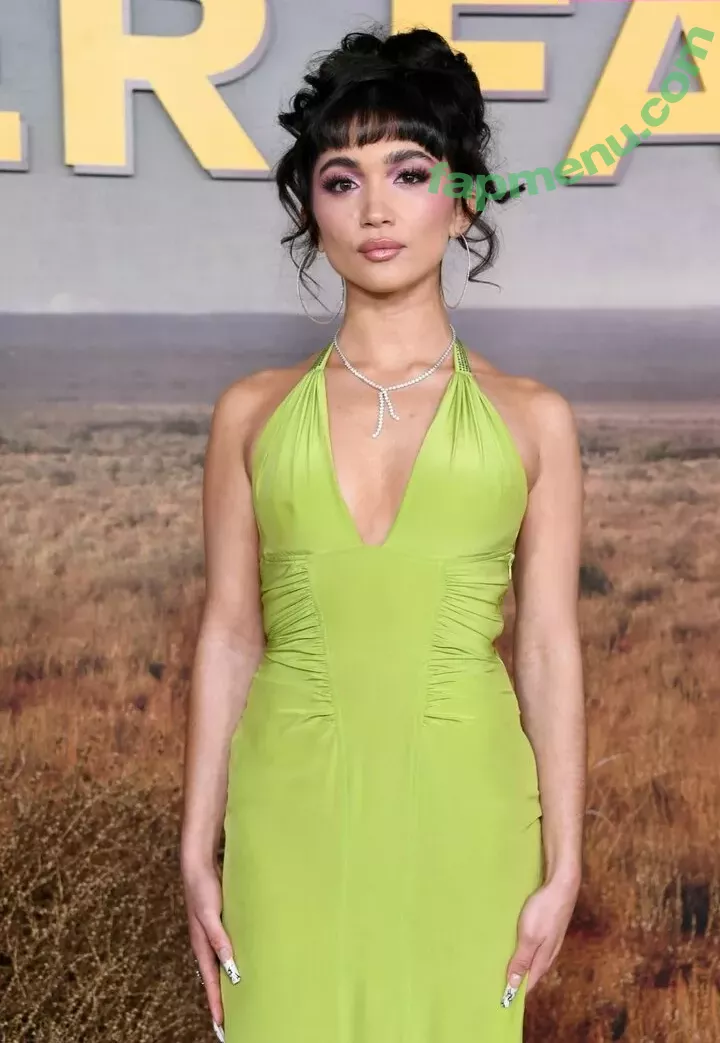 Rowan Blanchard nude photo #0311 (Simp Chat / rowanblanchard)
