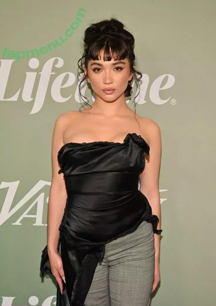 Rowan Blanchard nude photo #0359 (Simp Chat / rowanblanchard)