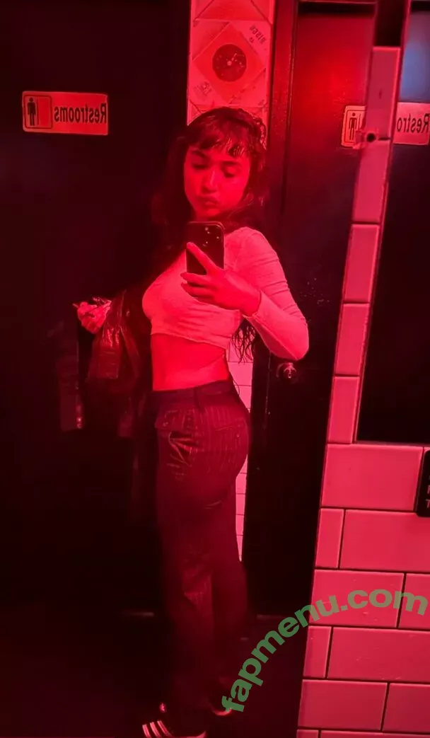 Rowan Blanchard nude photo #0373 (Simp Chat / rowanblanchard)