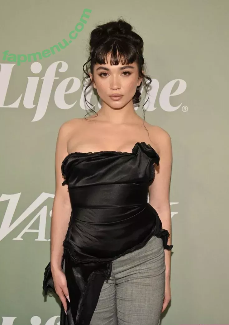 Rowan Blanchard nude photo #0377 (Simp Chat / rowanblanchard)