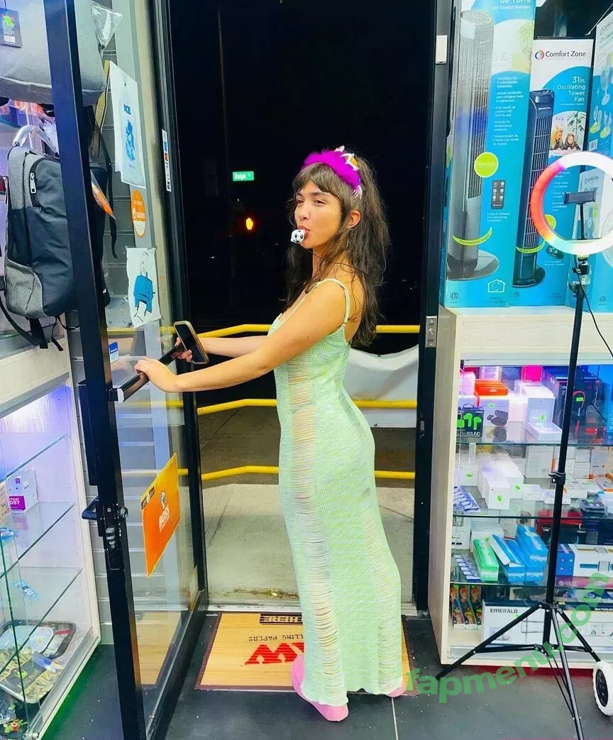 Rowan Blanchard nude photo #0423 (Simp Chat / rowanblanchard)