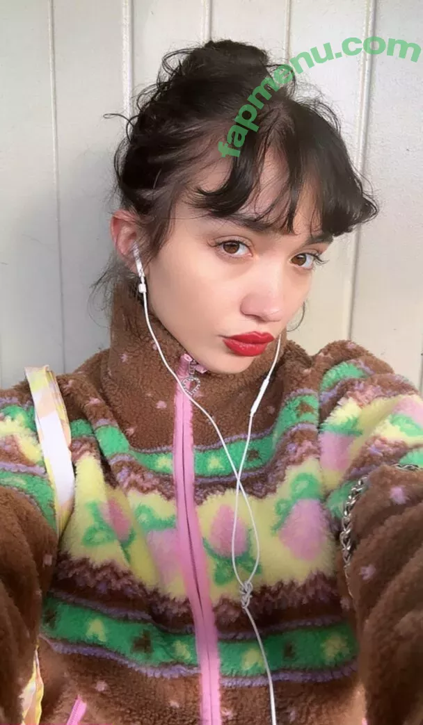 Rowan Blanchard nude photo #0425 (Simp Chat / rowanblanchard)