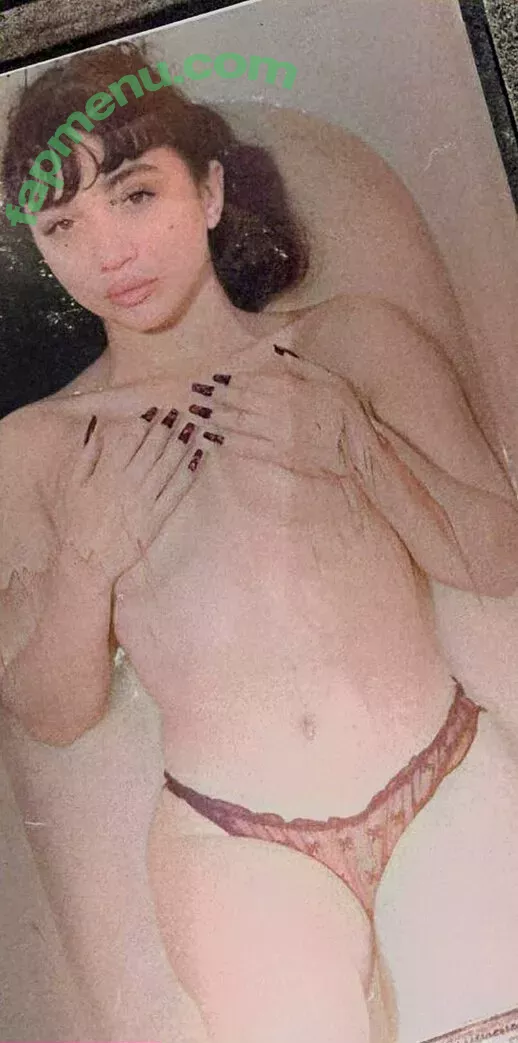 Rowan Blanchard nude photo #0496 (Simp Chat / rowanblanchard)