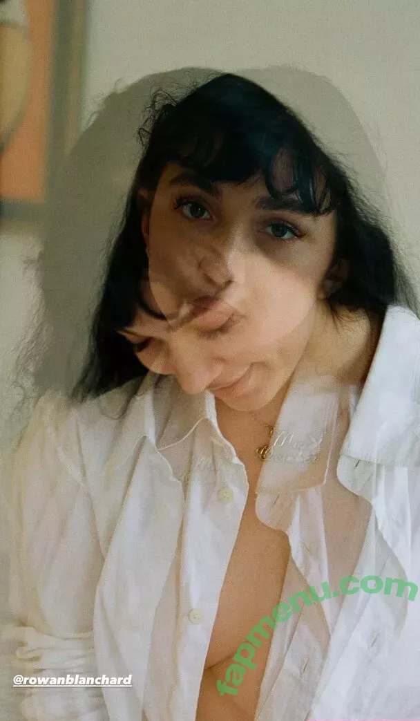 Rowan Blanchard nude photo #0518 (Simp Chat / rowanblanchard)