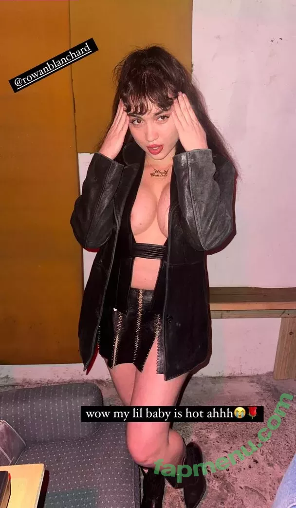 Rowan Blanchard nude photo #0591 (Simp Chat / rowanblanchard)
