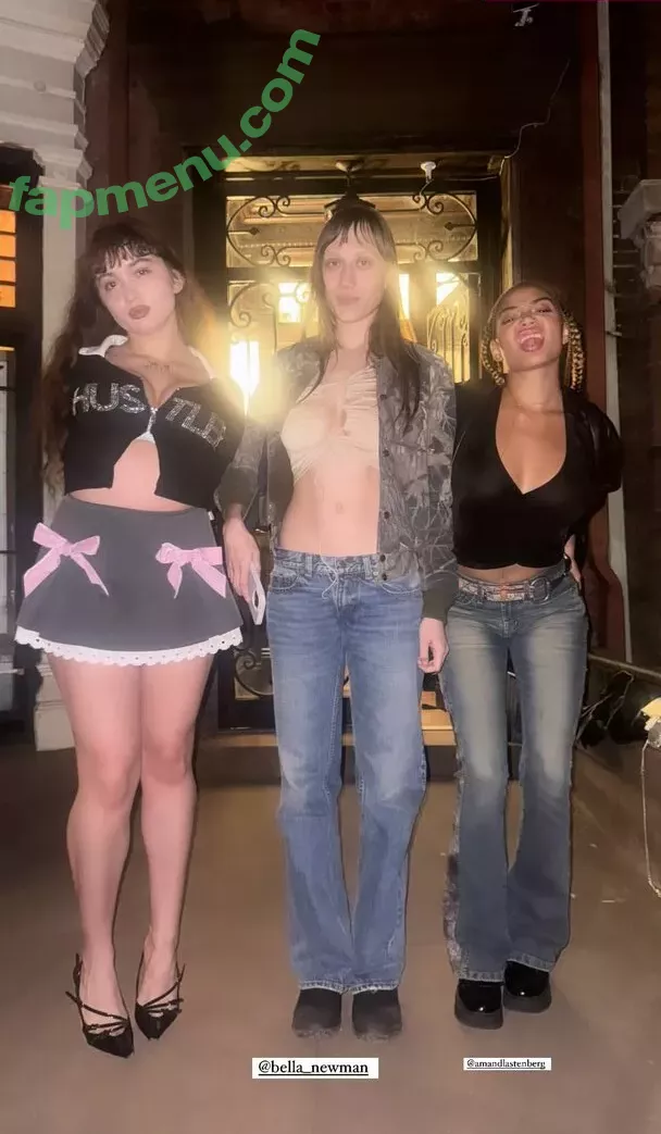 Rowan Blanchard nude photo #0625 (Simp Chat / rowanblanchard)