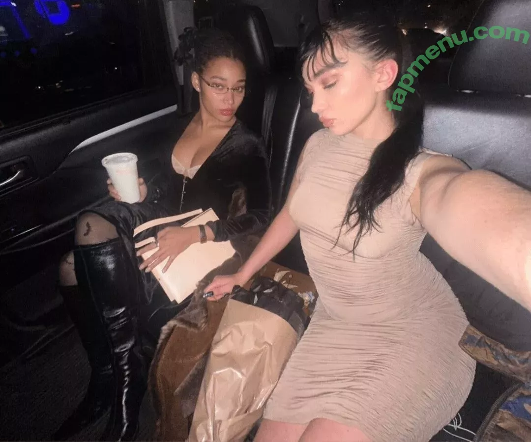 Rowan Blanchard nude photo #0679 (Simp Chat / rowanblanchard)