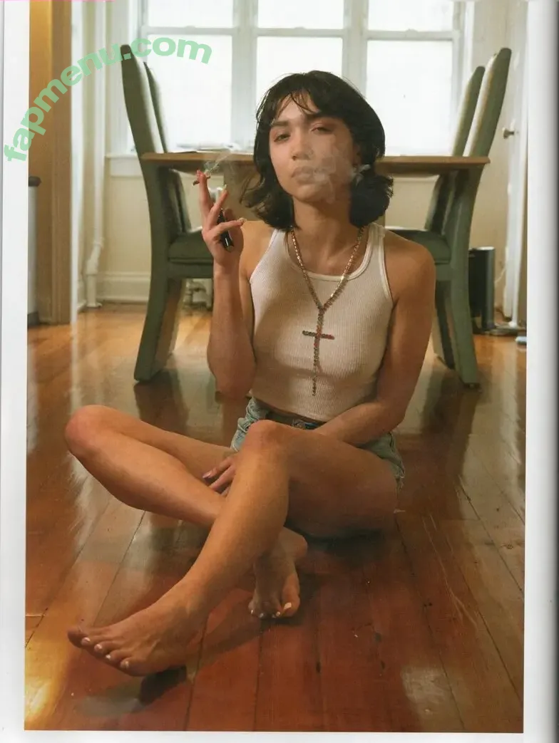 Rowan Blanchard nude photo #0975 (Simp Chat / rowanblanchard)