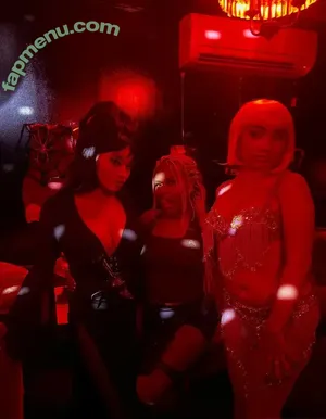 Rowan Blanchard / rowanblanchard / rowanblanchardofficial / rowanblancharm nude photo #1044