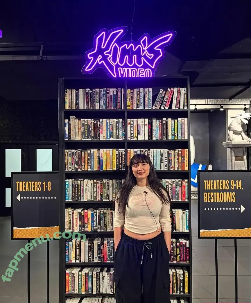 Rowan Blanchard nude photo #1025 (Simp Chat / rowanblanchard)