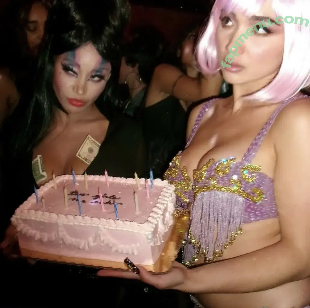 Rowan Blanchard nude photo #1040 (Simp Chat / rowanblanchard)