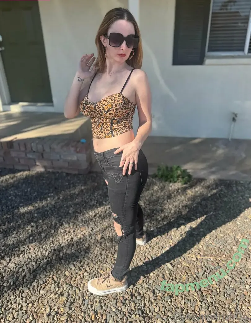 rowantheirishgal nude photo #0007 (dessytheirishgal)
