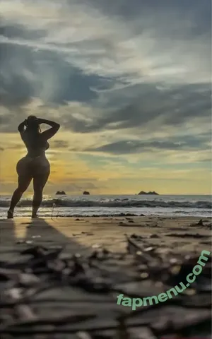 Rowsforester / r.fores nude photo #0007